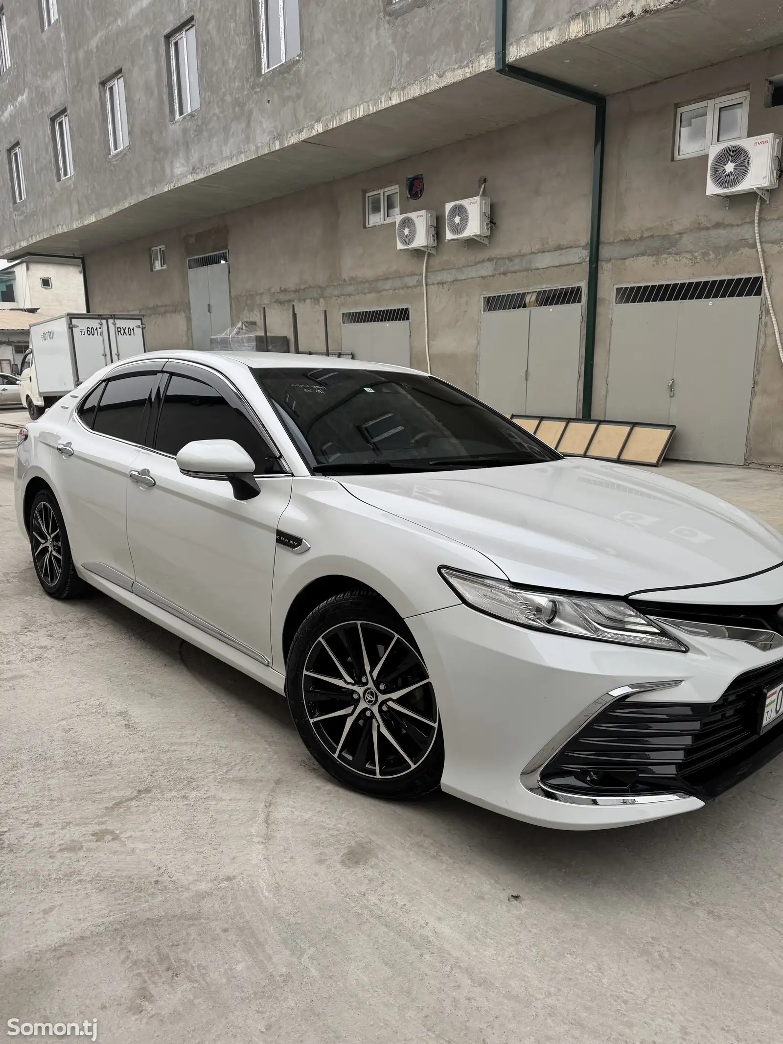 Toyota Camry, 2017-1