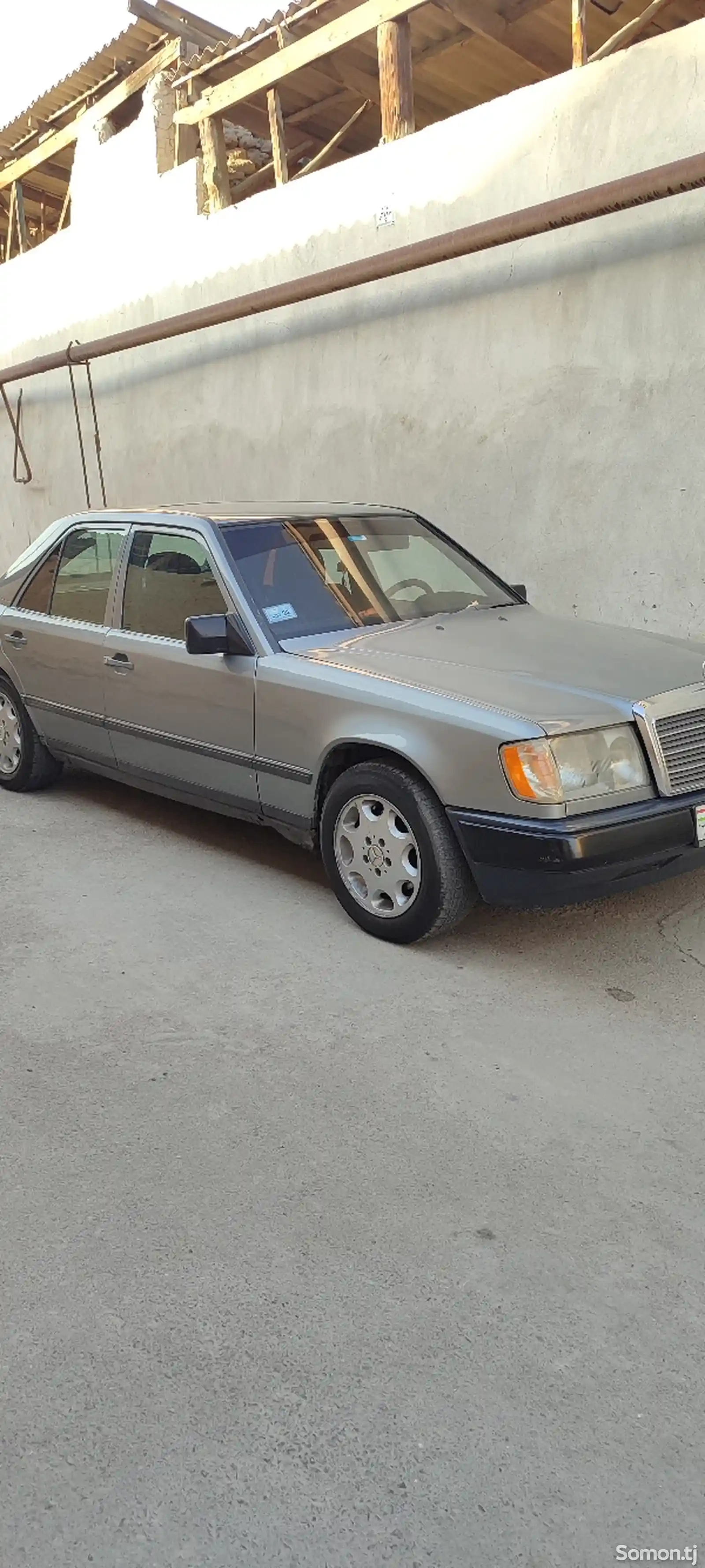 Mercedes-Benz W124, 1989-5