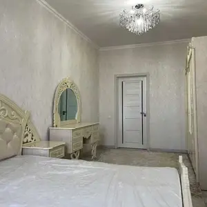 2-комн. квартира, 13 этаж, 71м², Шоҳмансур