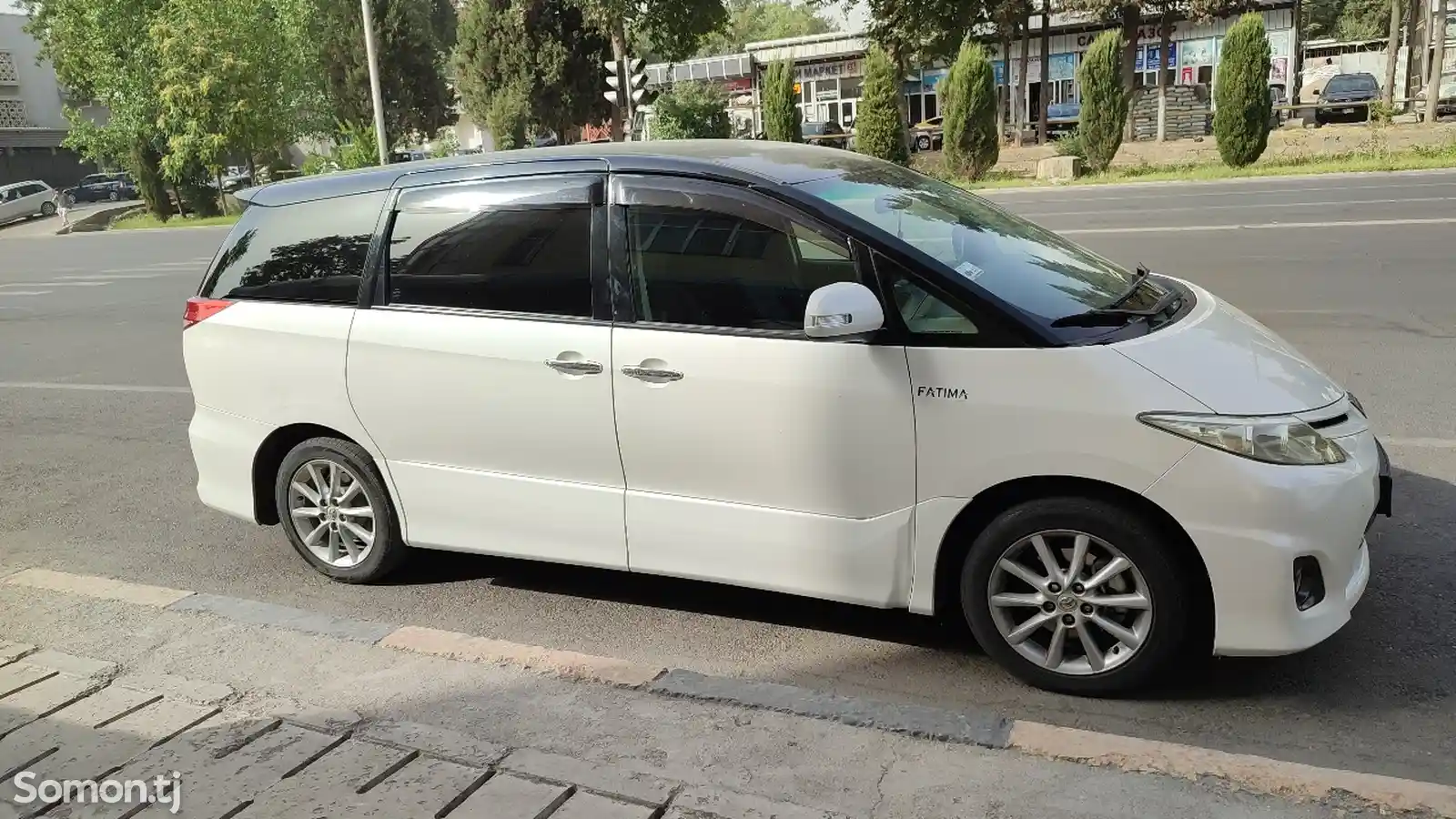 Toyota Estima, 2011-1