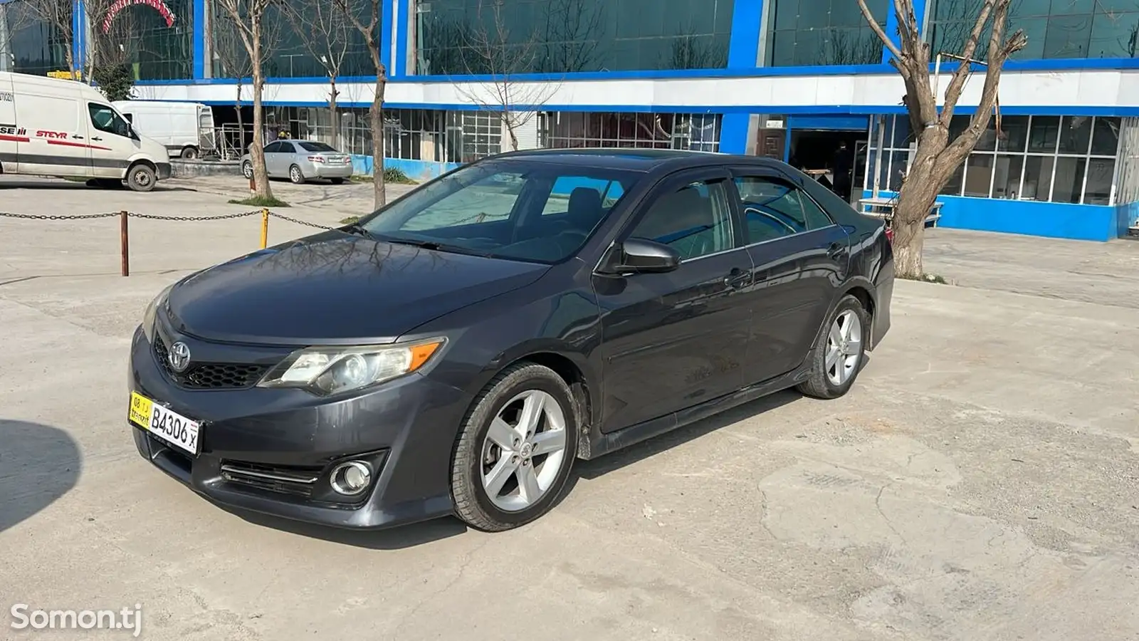 Toyota Camry, 2012-1