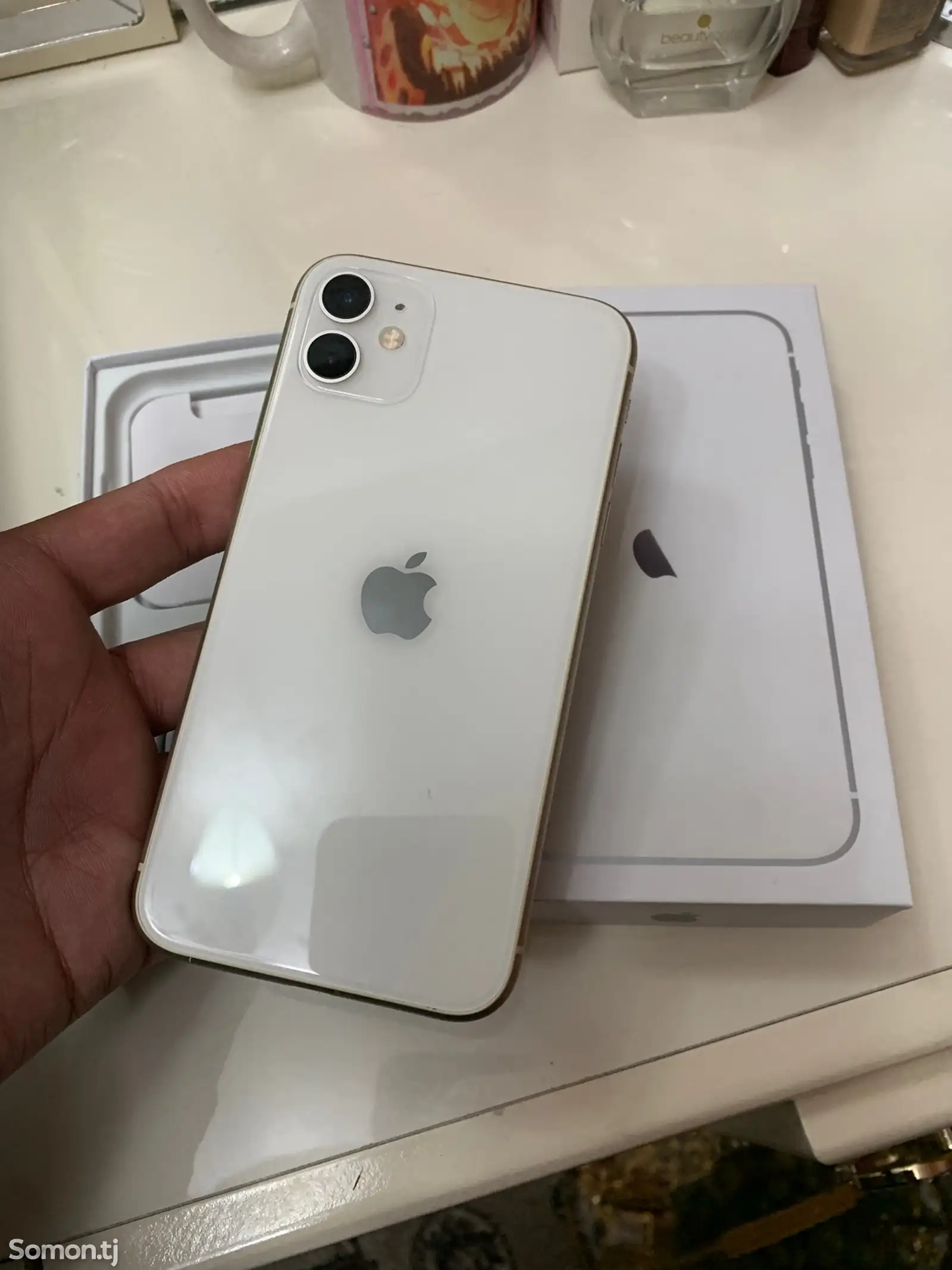 Apple iPhone 11, 64 gb, White-1