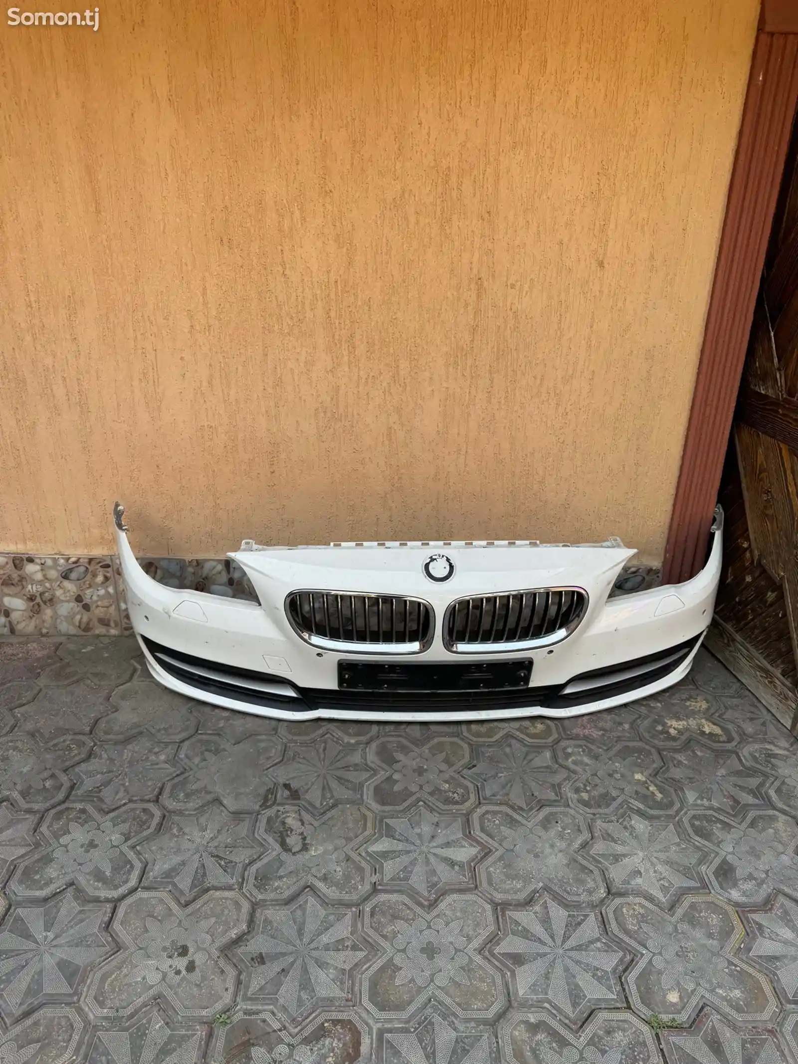 Бампер от Bmw