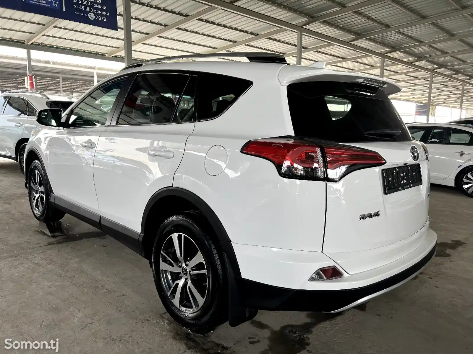 Toyota RAV 4, 2016-5