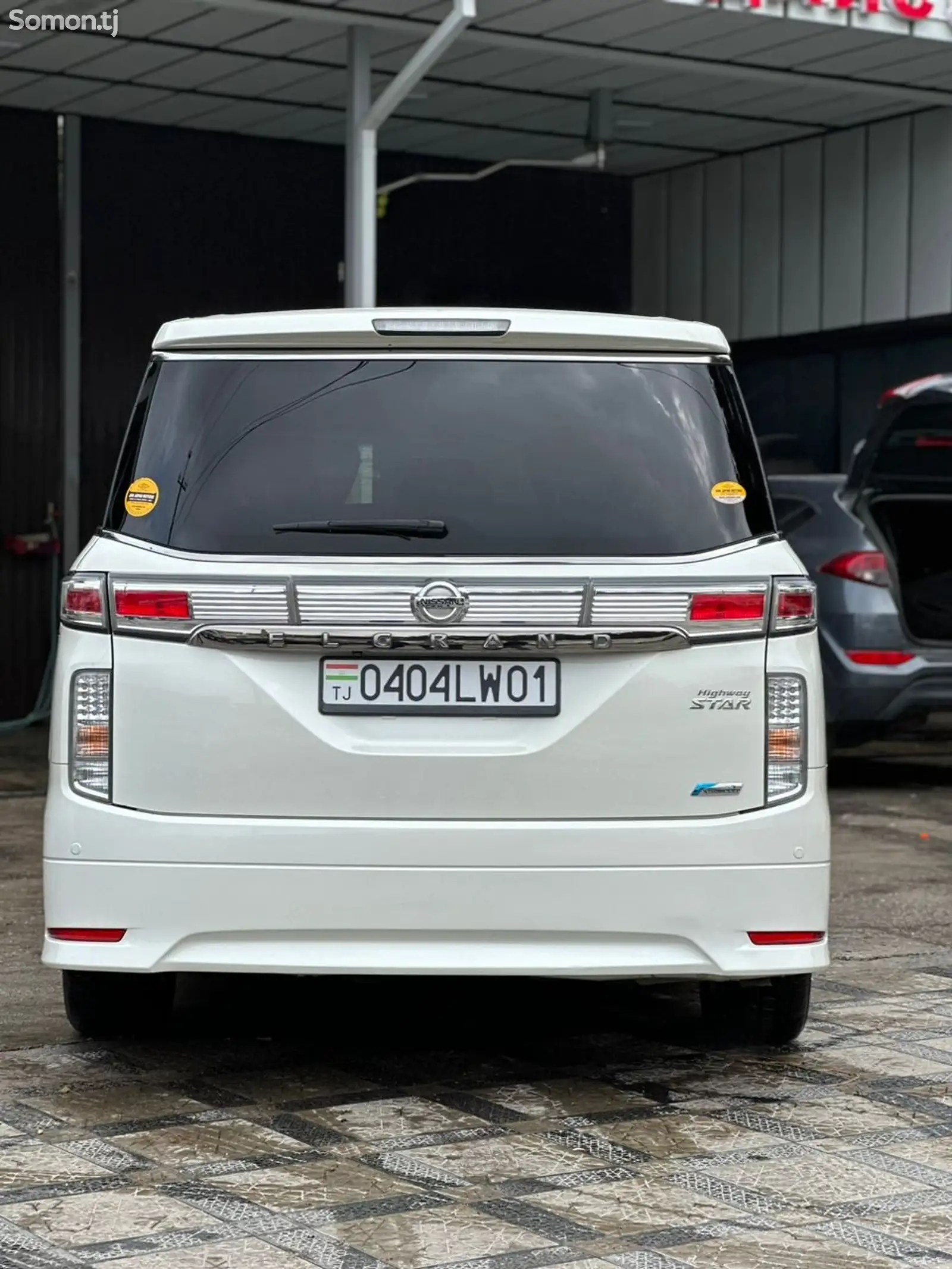 Nissan Elgrand, 2015-4