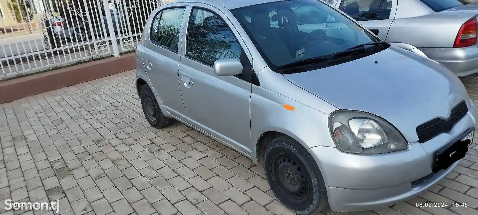 Toyota Vitz, 2000-2