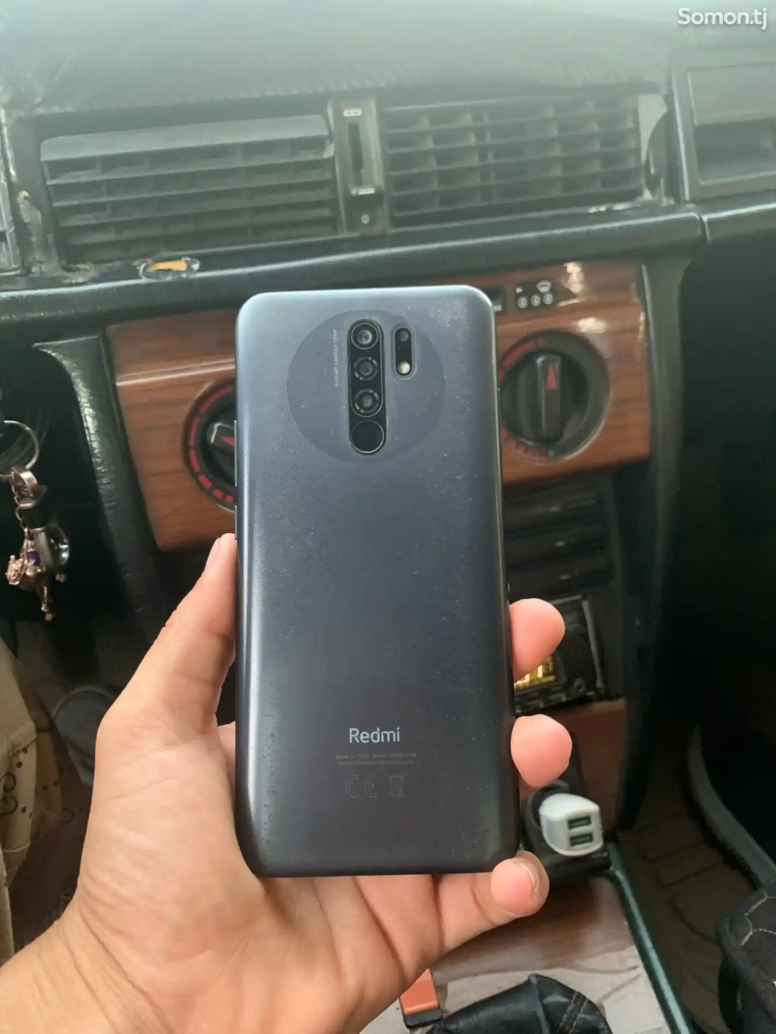 Телефон Realme-1