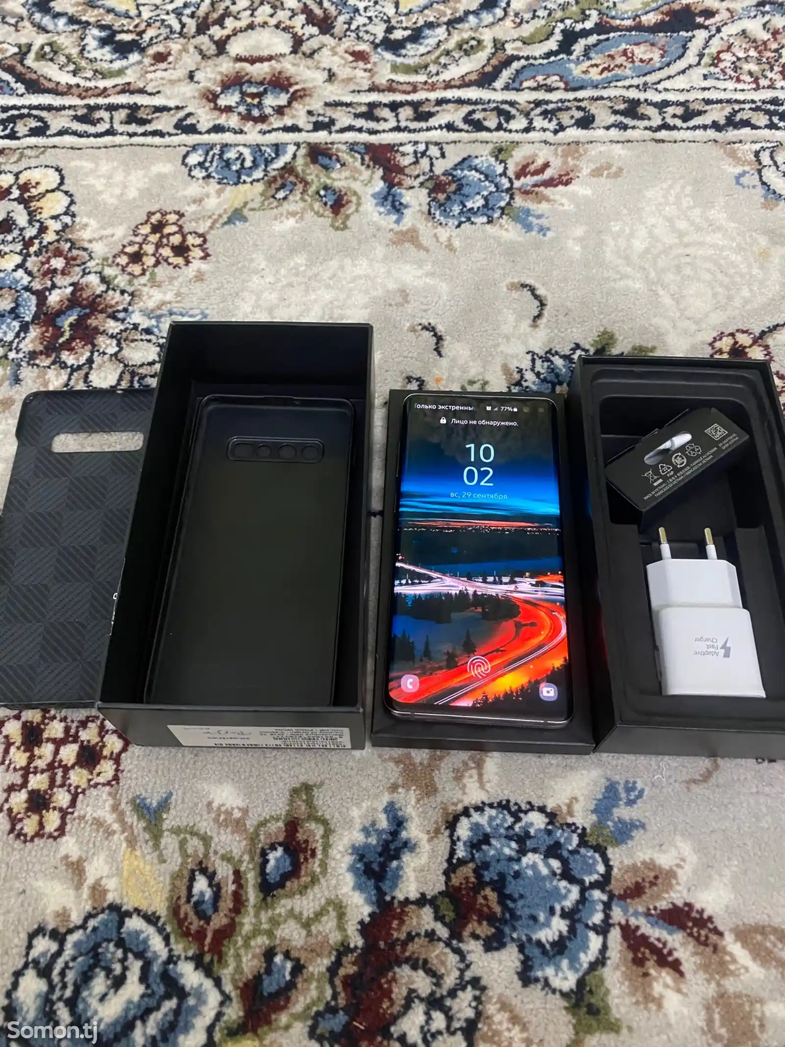 Samsung galaxy S10 plus-1