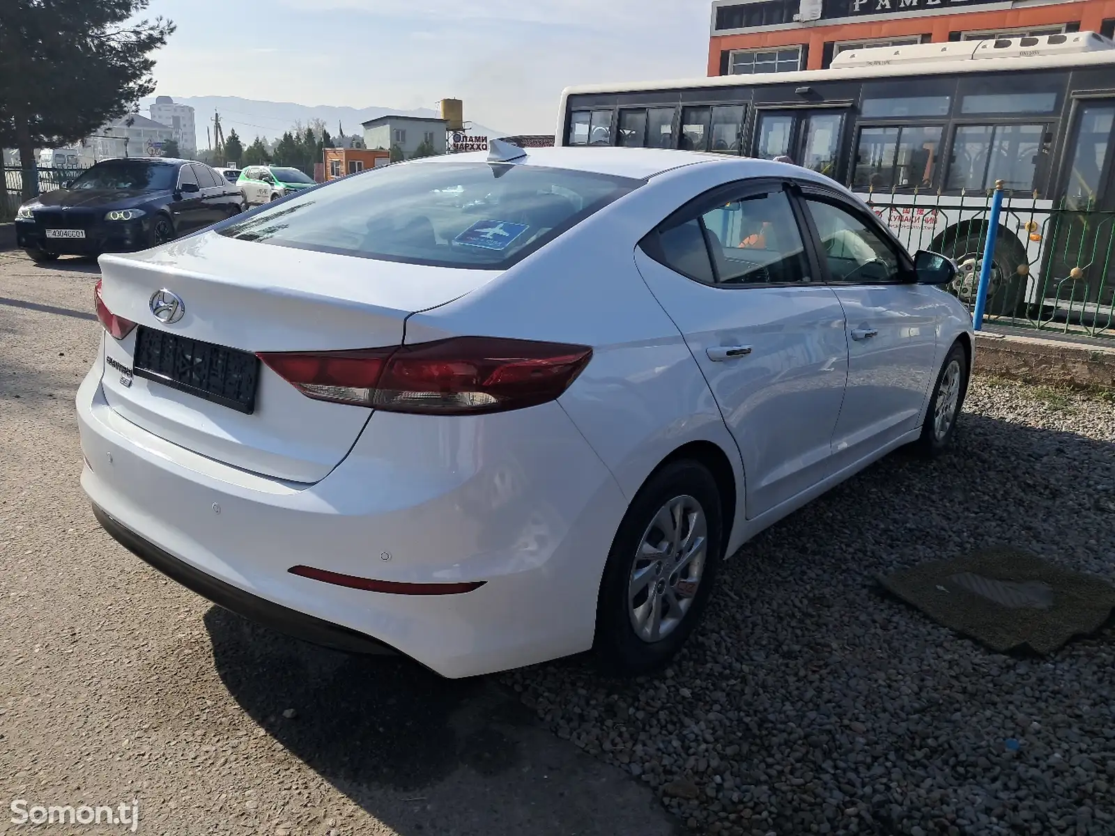 Hyundai Elantra, 2017-4