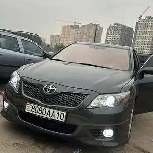 Toyota Camry, 2011