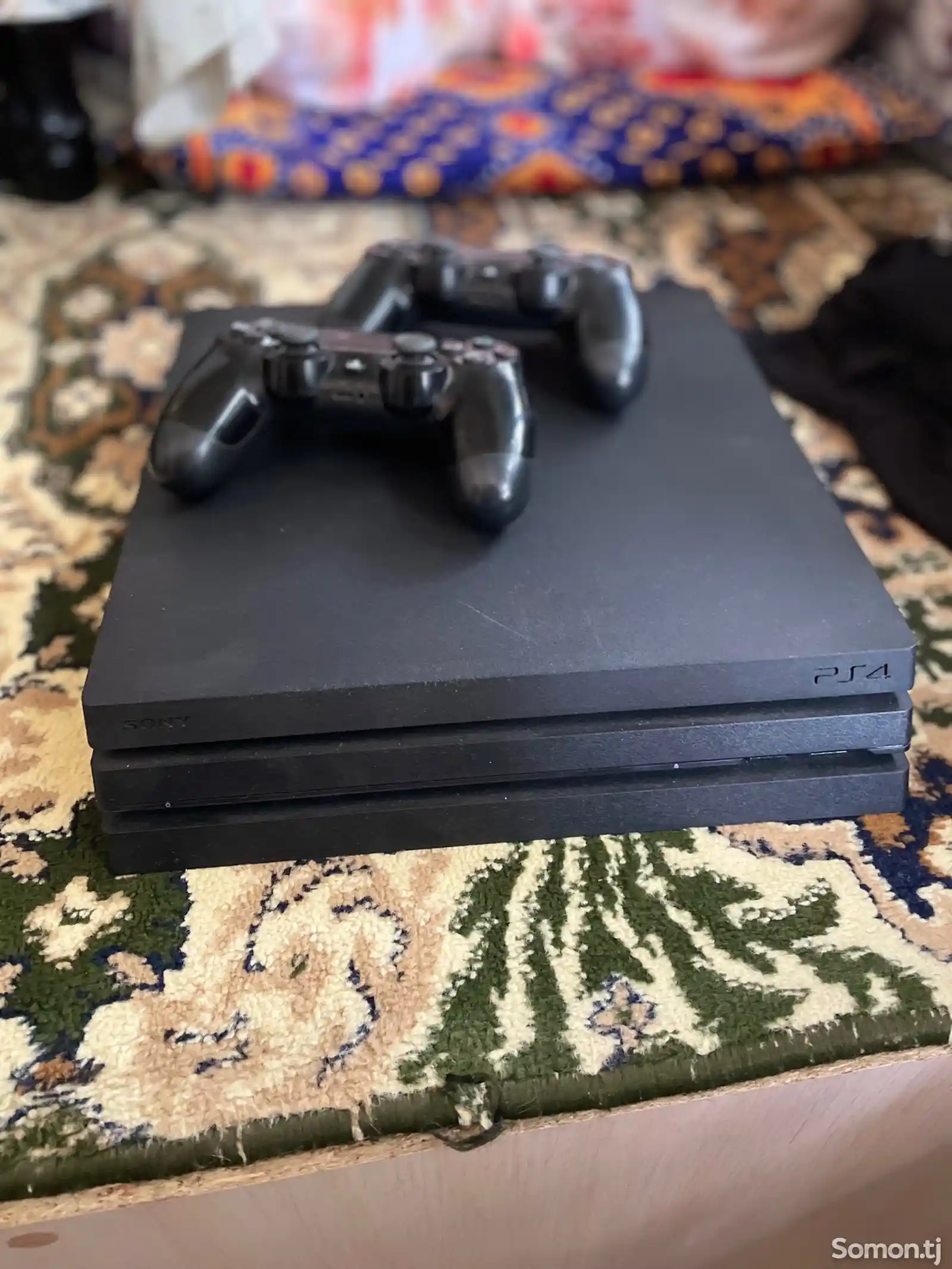 Игровая приставка Sony PlayStation 4pro-2