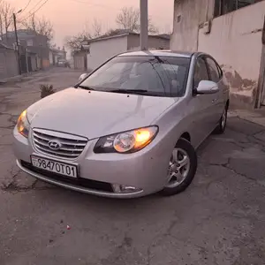 Hyundai Avante, 2010