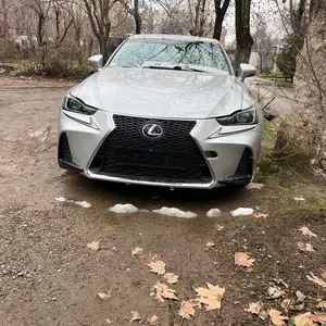 Lexus IS series, 2016