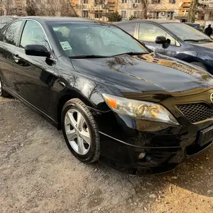 Toyota Camry, 2010