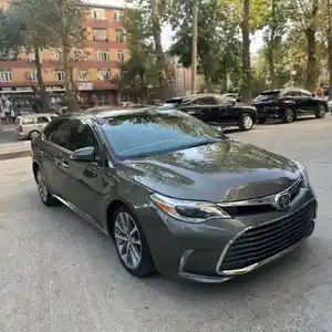 Toyota Avalon, 2015