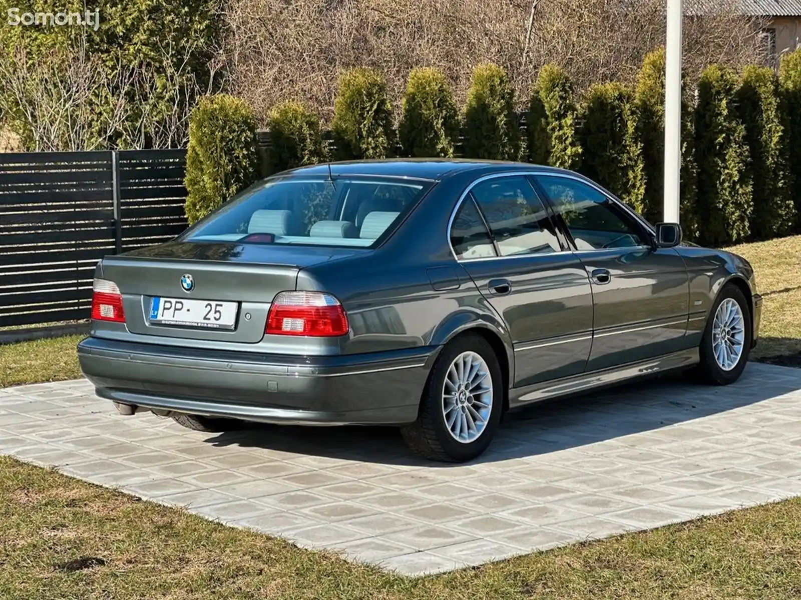 Коврик багажа от BMW е39-3