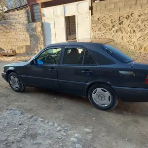 Mercedes-Benz GLA class, 1995