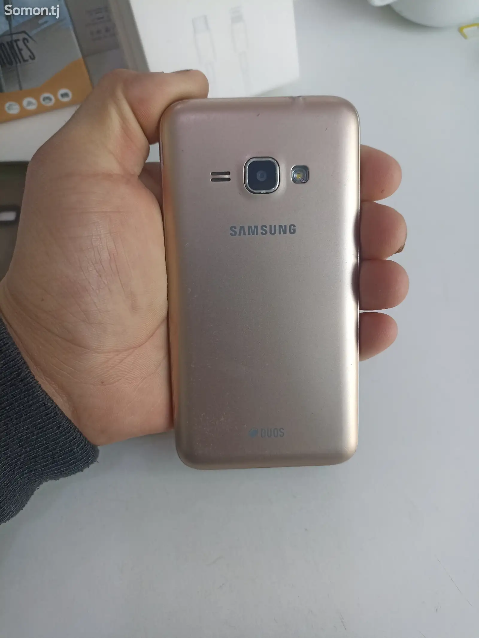 Samsung Galaxy j1-1