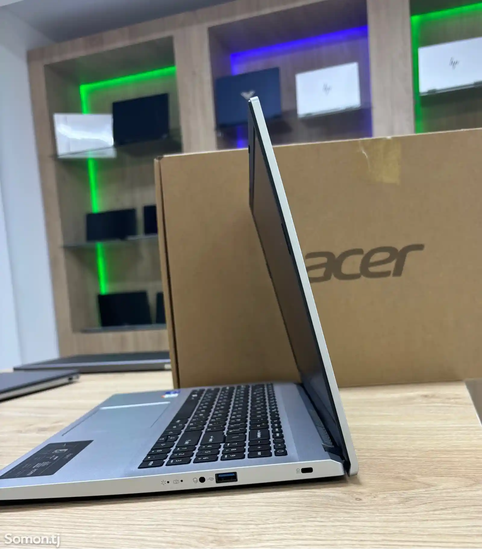 Ноутбук Acer i5-12 8/512gb SSD-4