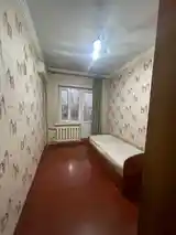 4-комн. квартира, 5 этаж, 80м², 33 мкр-3