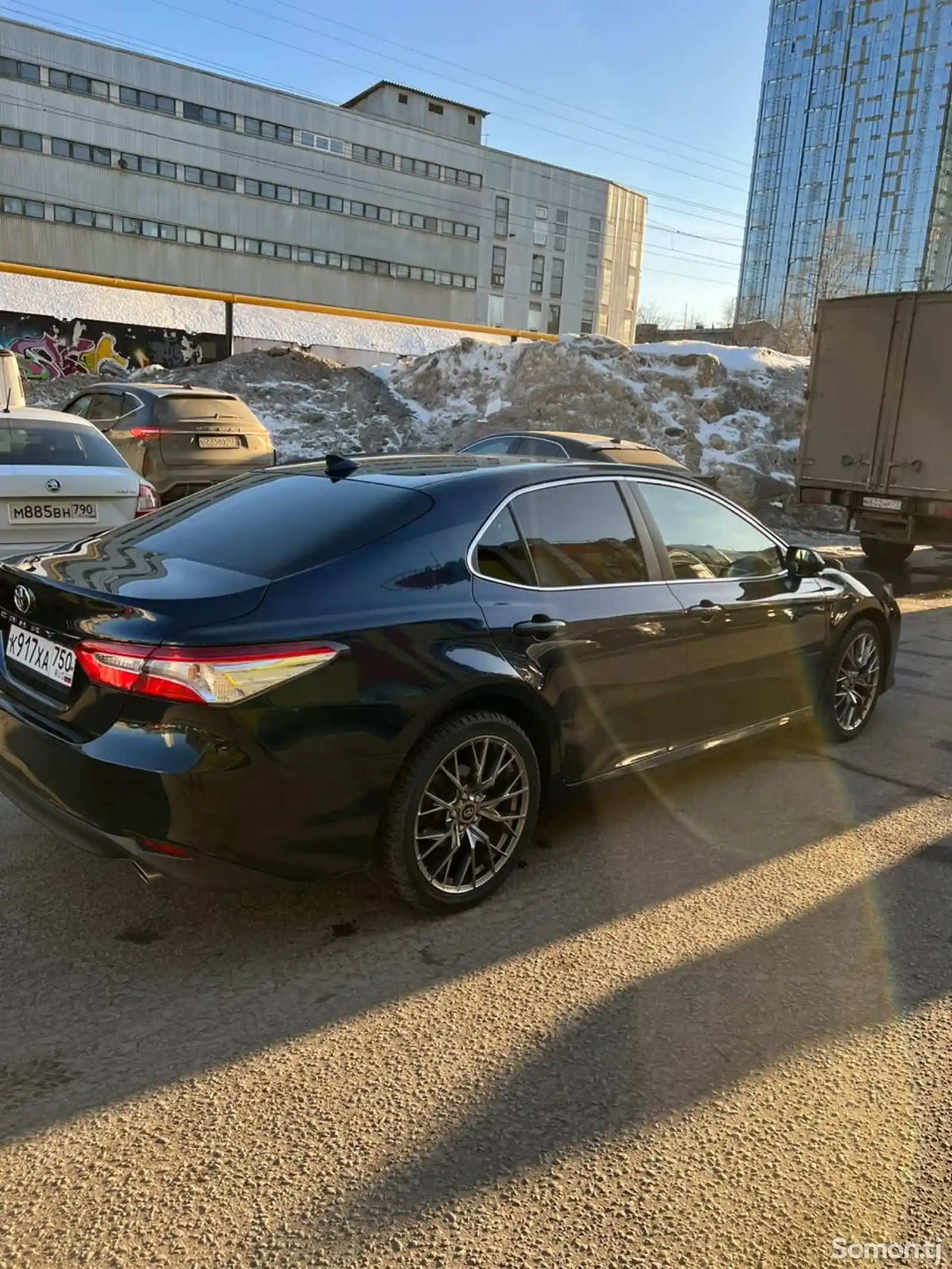 Toyota Camry, 2019-10