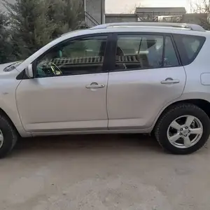 Toyota RAV 4, 2008