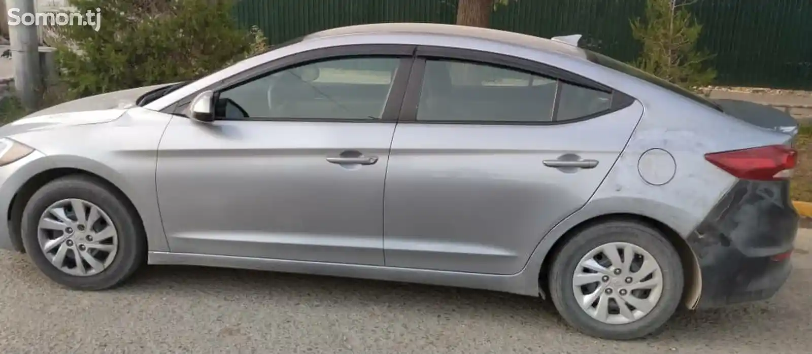 Hyundai Elantra, 2017-1