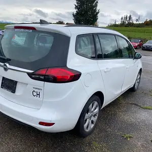 Opel Zafira, 2017