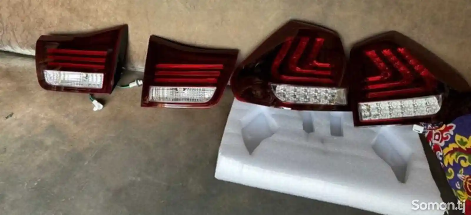 Задние стоп фары LED красный для Lexus RX2004-2009