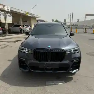 BMW X7, 2022