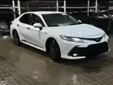 Toyota Camry, 2018-6