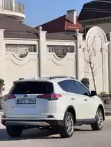 Toyota RAV 4, 2017-6