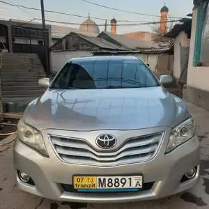 Toyota Camry, 2011