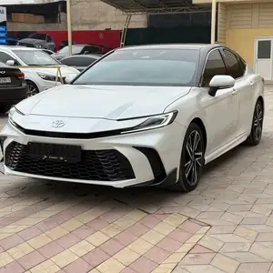 Toyota Camry, 2024