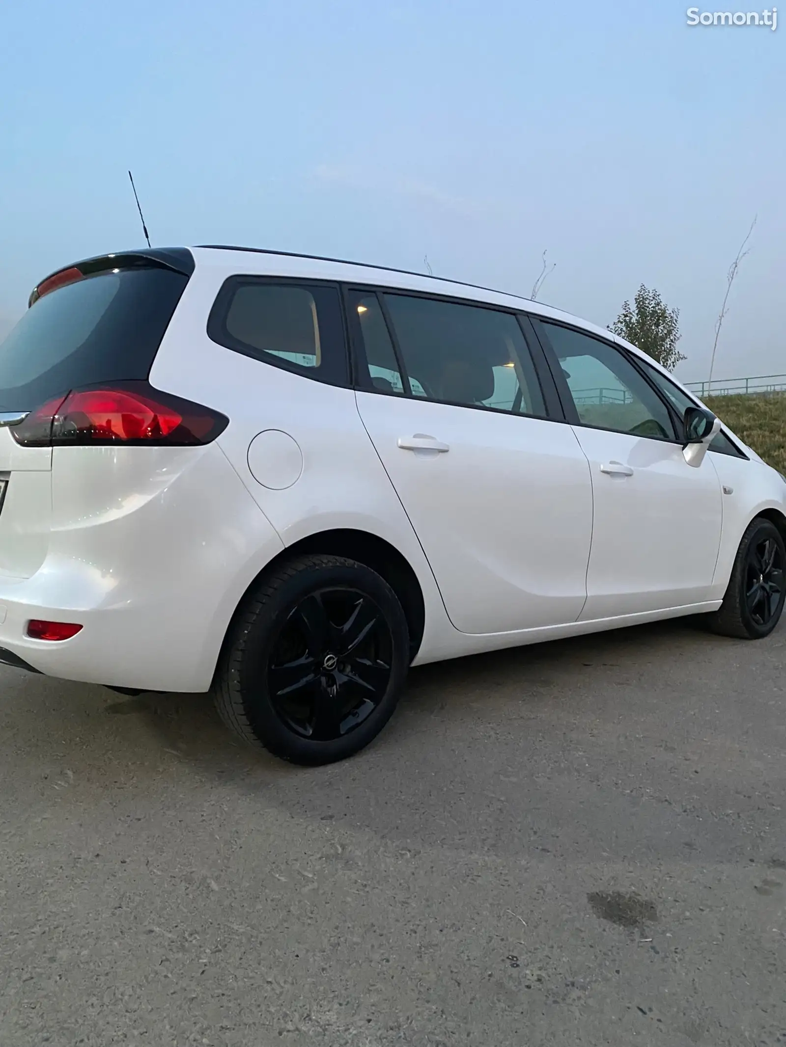 Opel Zafira, 2015-1