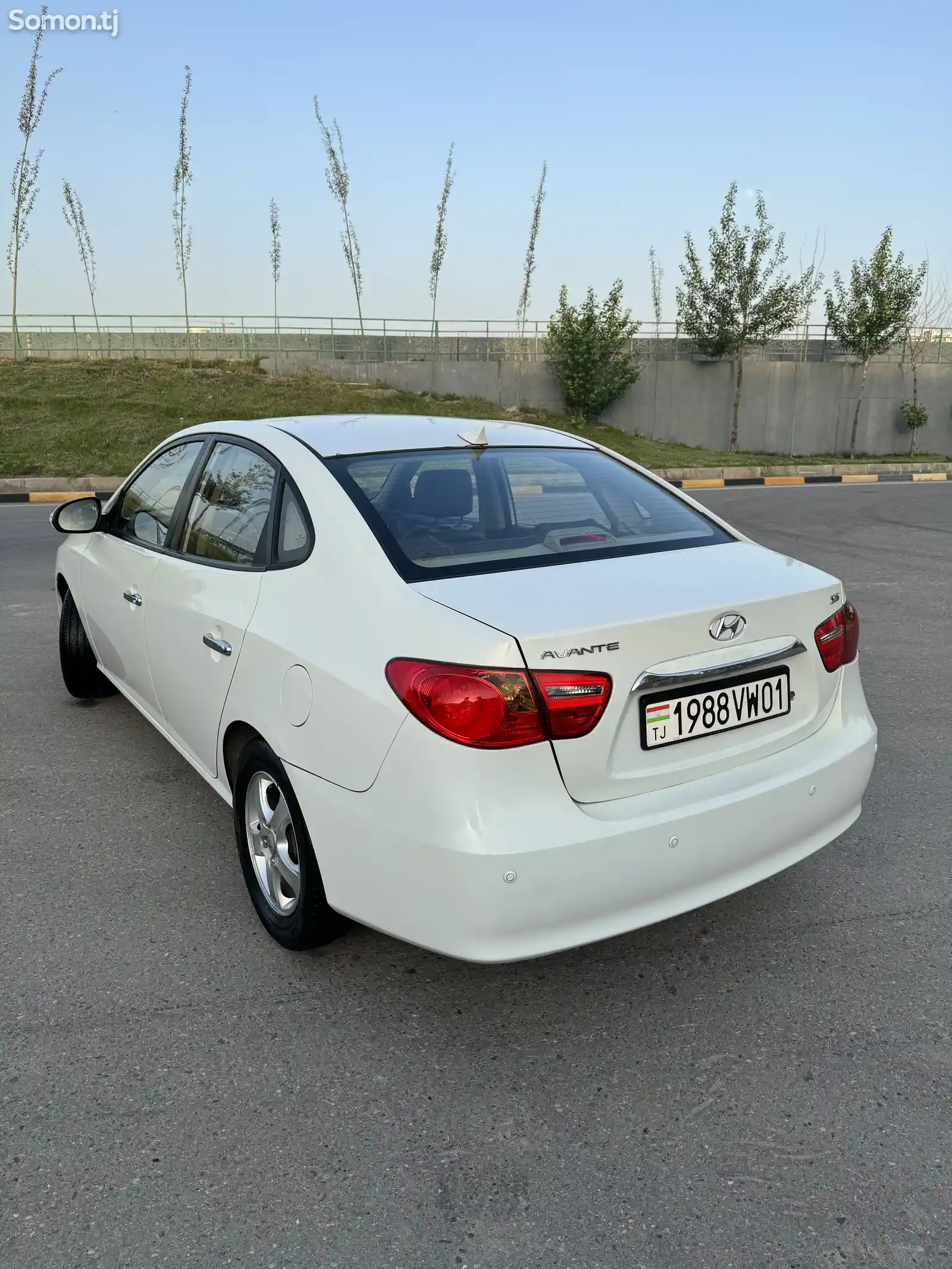 Hyundai Avante, 2010-4