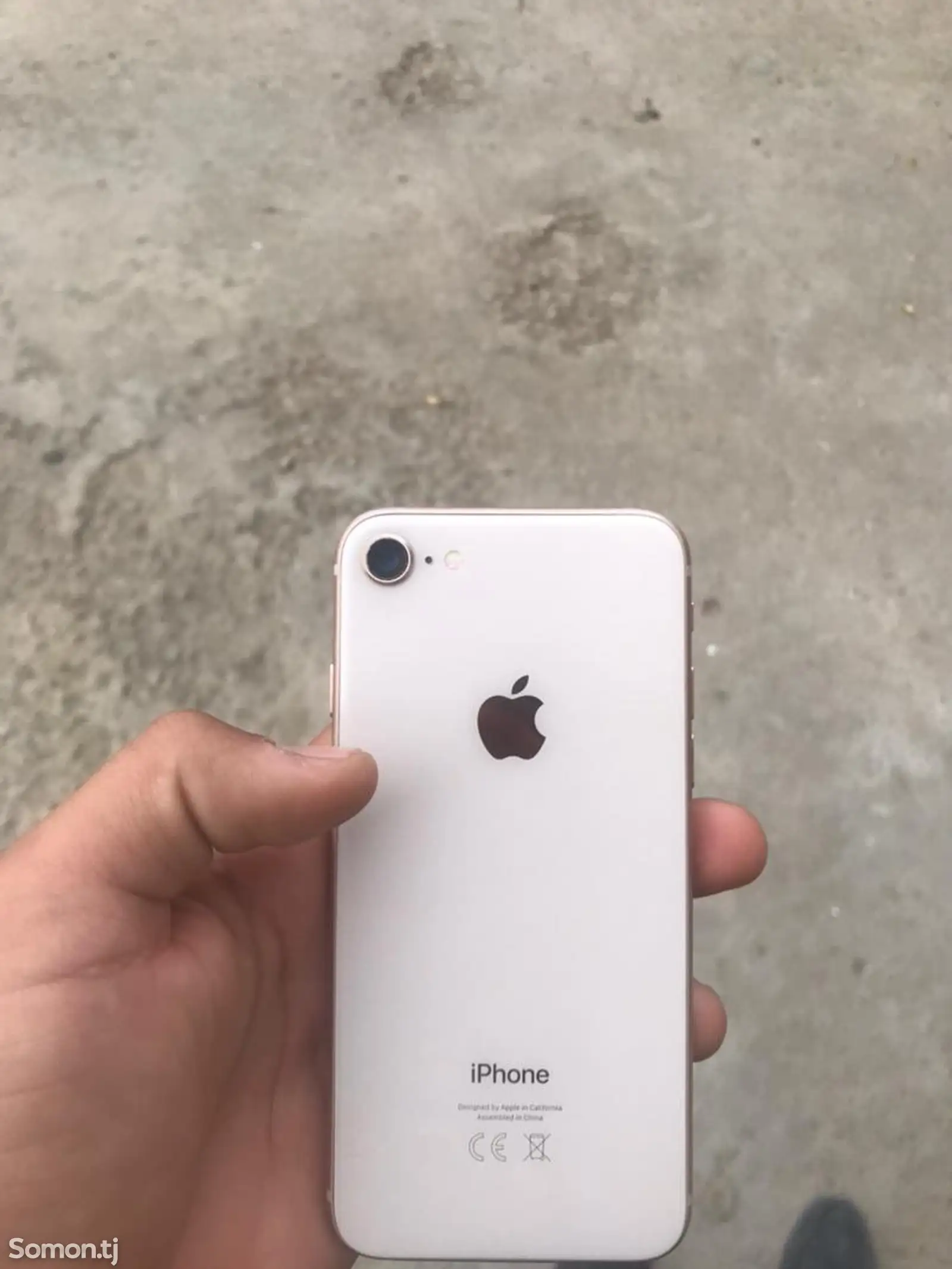 Apple iPhone 8, 64 gb, Gold-2