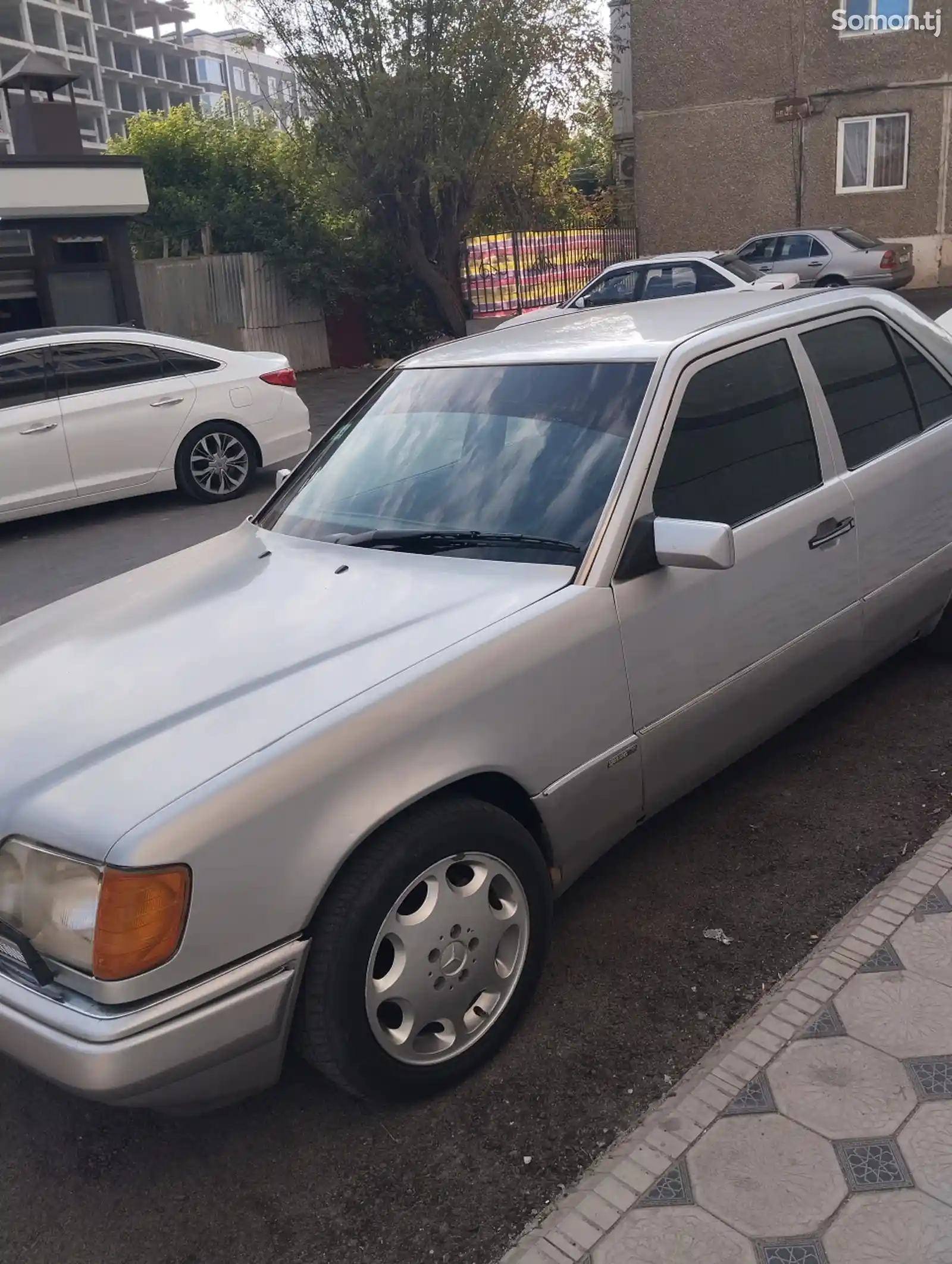 Mercedes-Benz W124, 1995-6