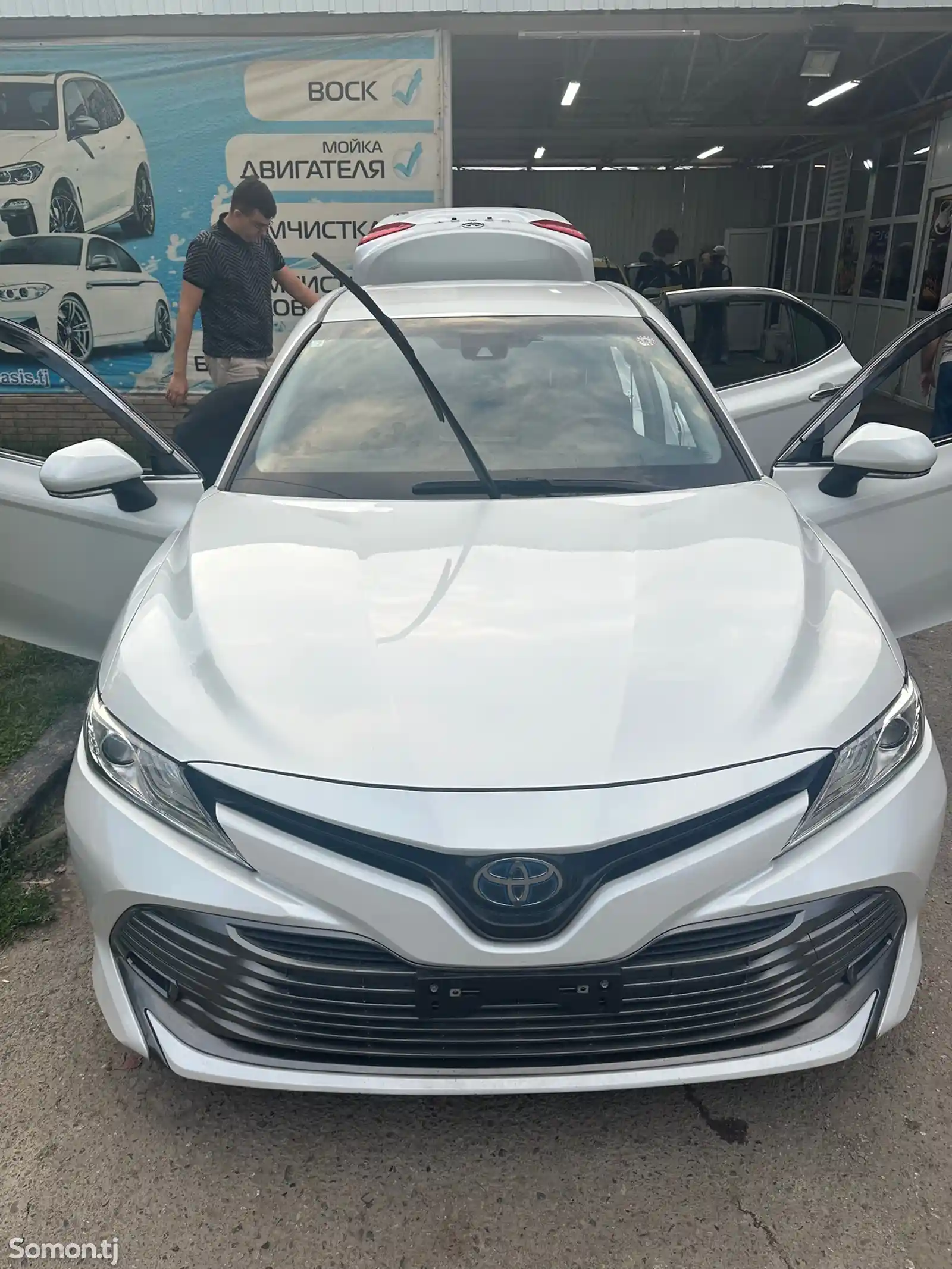 Toyota Camry, 2018-1