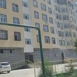 2-комн. квартира, 5 этаж, 43 м², бозори Сафина