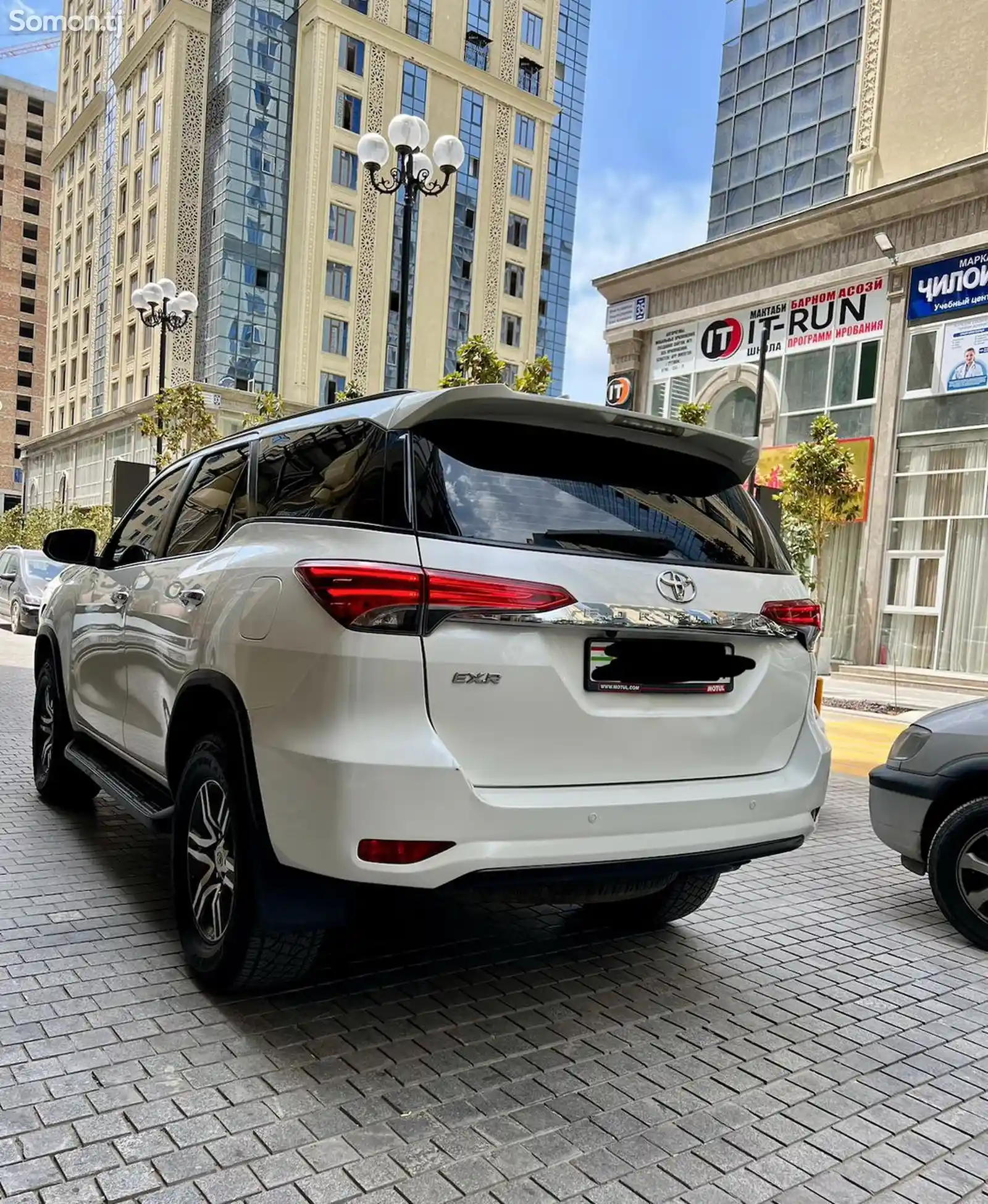 Toyota Fortuner, 2019-9