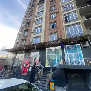 Помещение под свободное назначение, 244м², Зарафшон