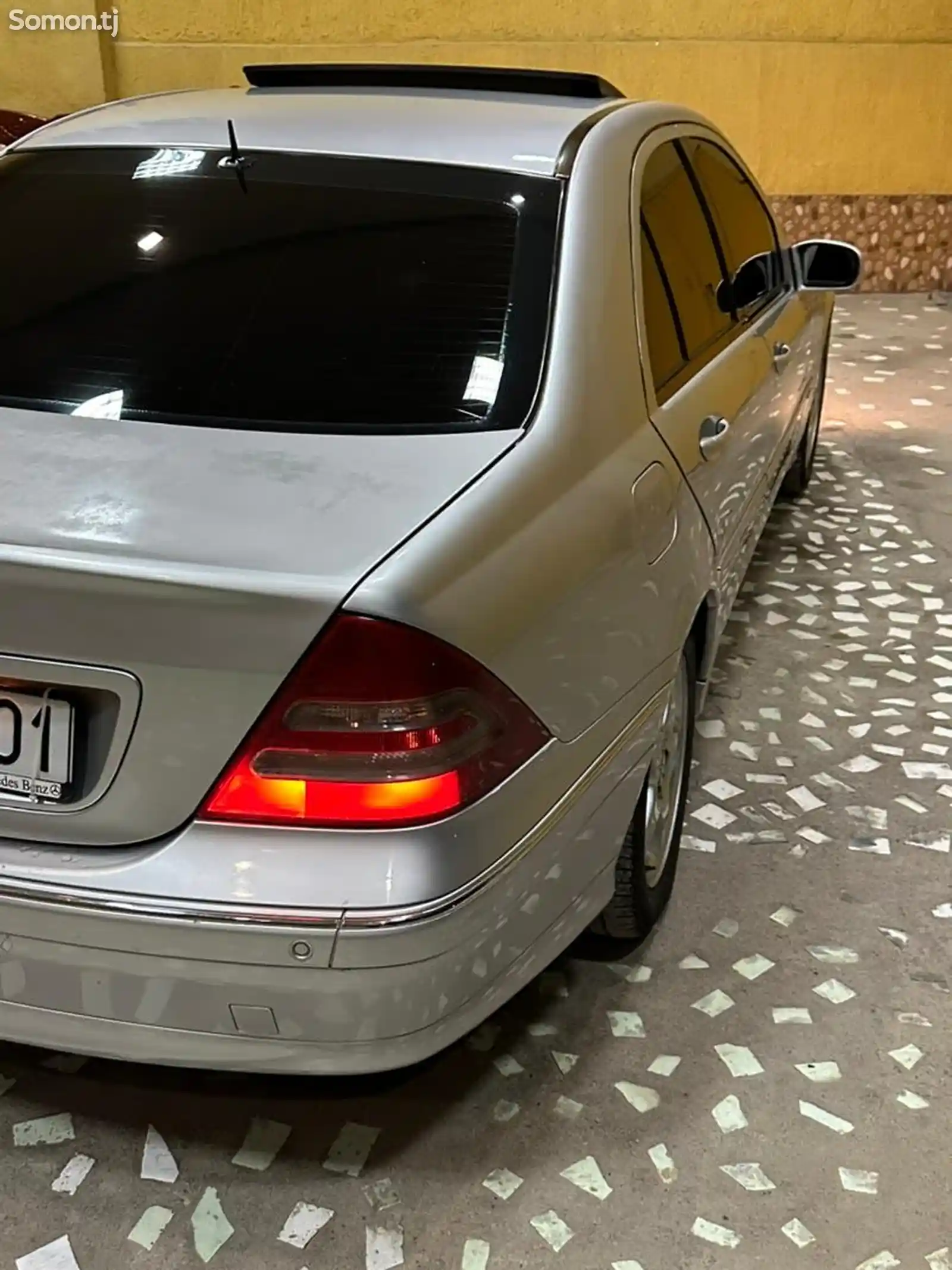 Mercedes-Benz W124, 2001-1