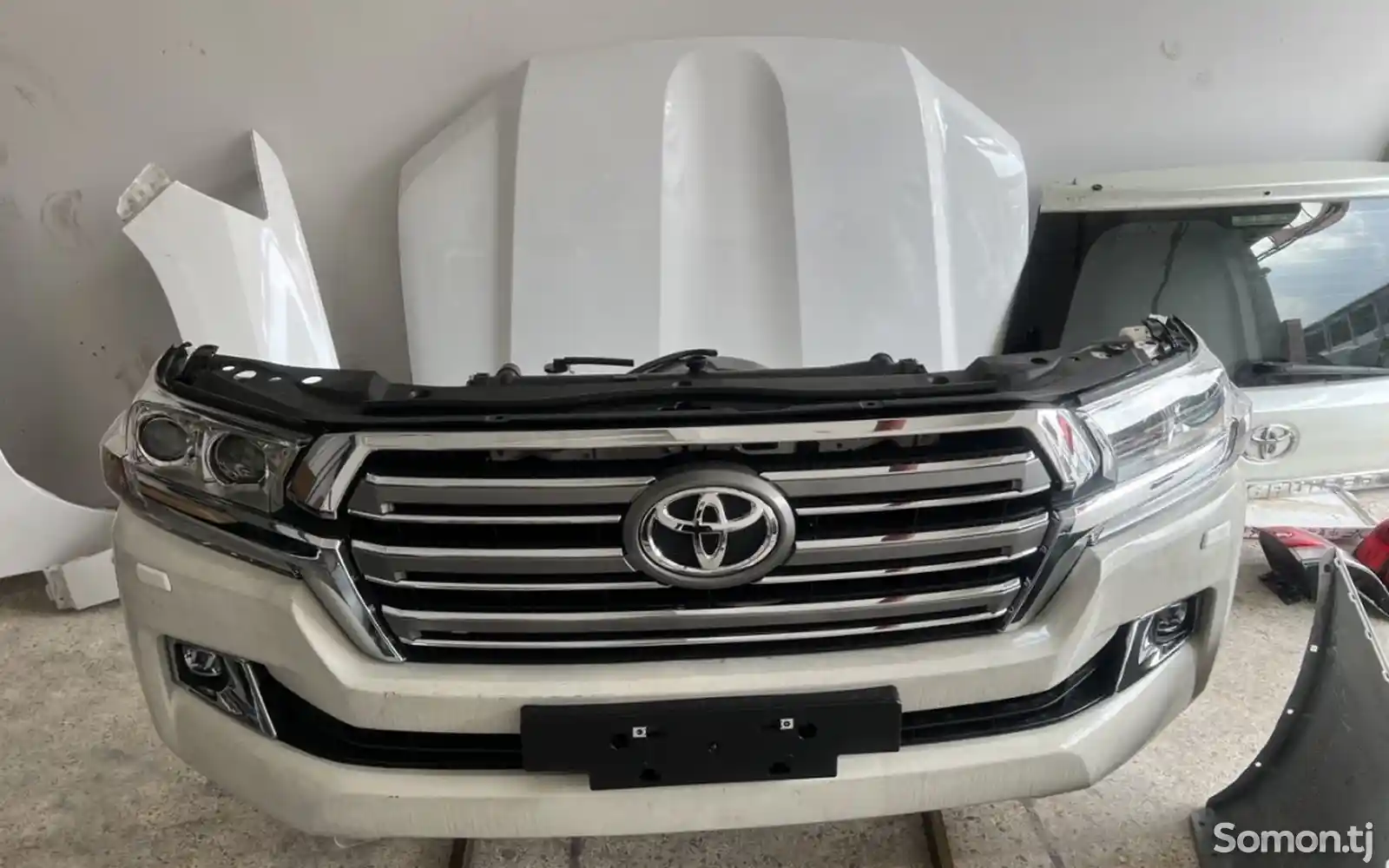 Ноускат Toyota Land Cruiser 200 2016 н.в