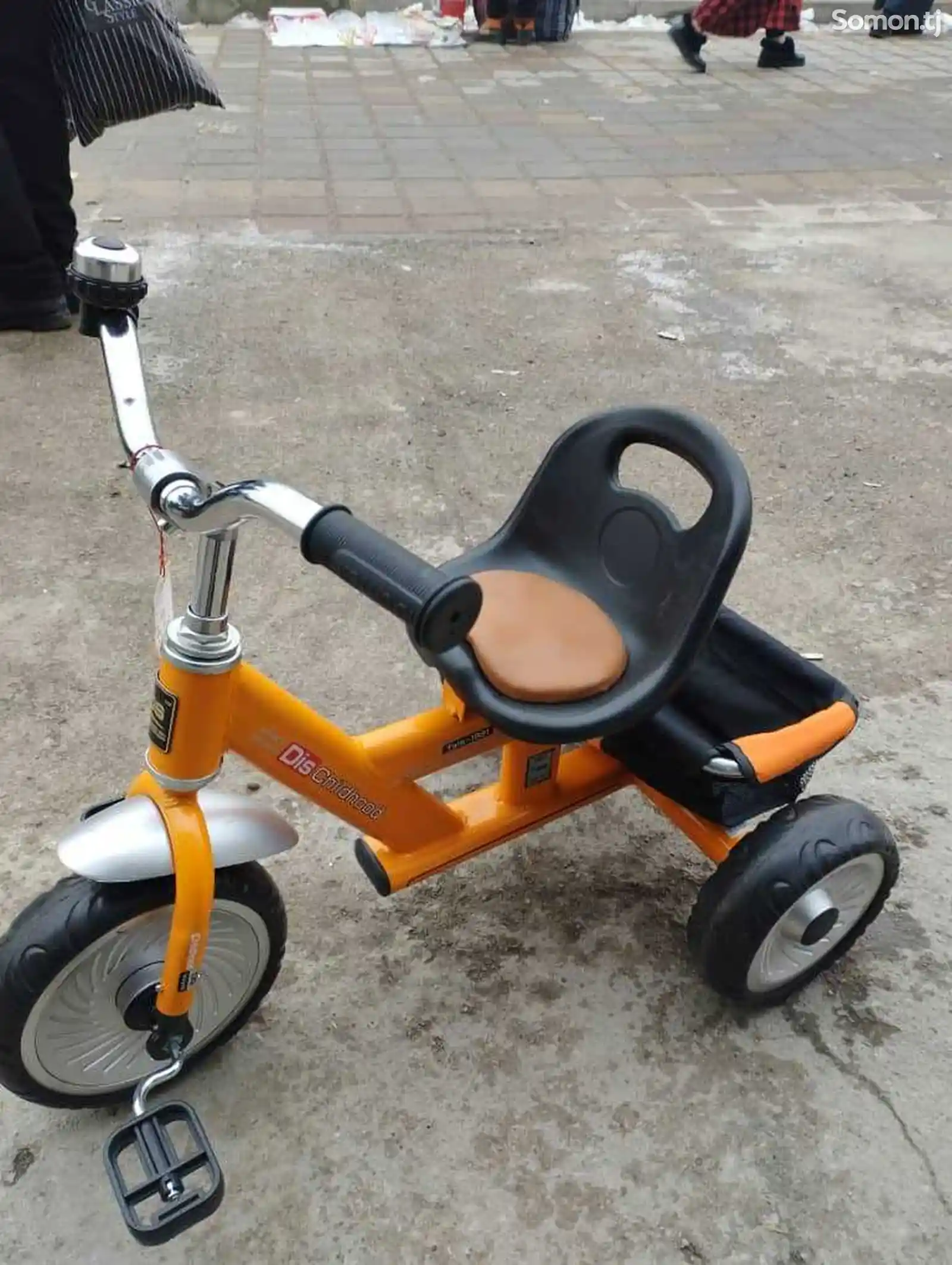 Трёхколесный велосипед-1