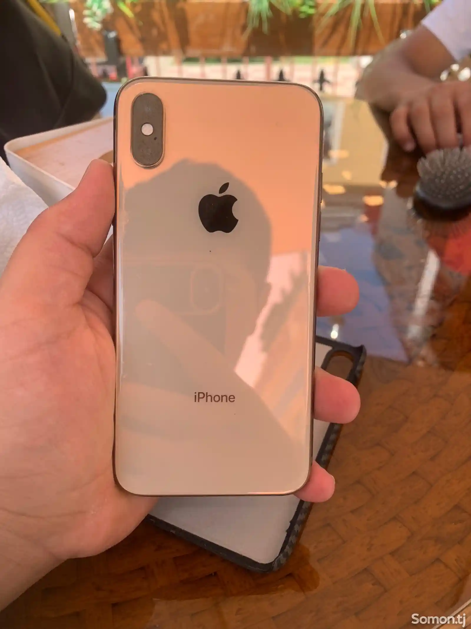 Apple iPhone Xs, 64 gb, Gold-1