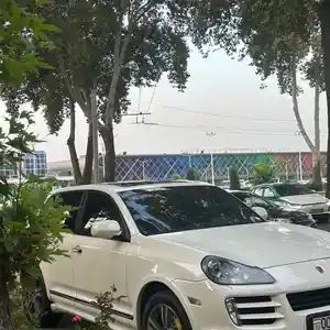 Porsche Cayenne, 2009