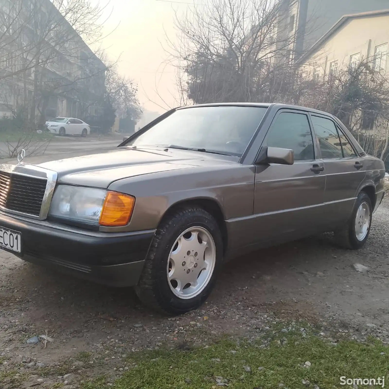 Mercedes-Benz W201, 1990-1