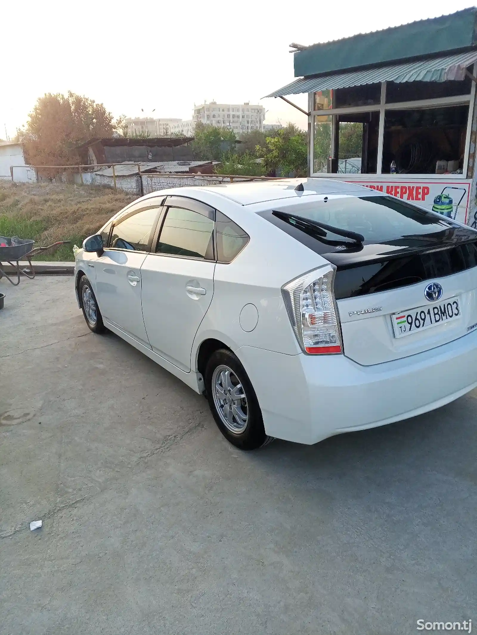 Toyota Prius, 2011-4