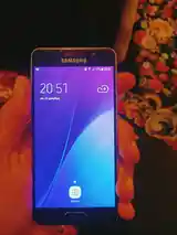 Samsung Galaxy A3 2017-3